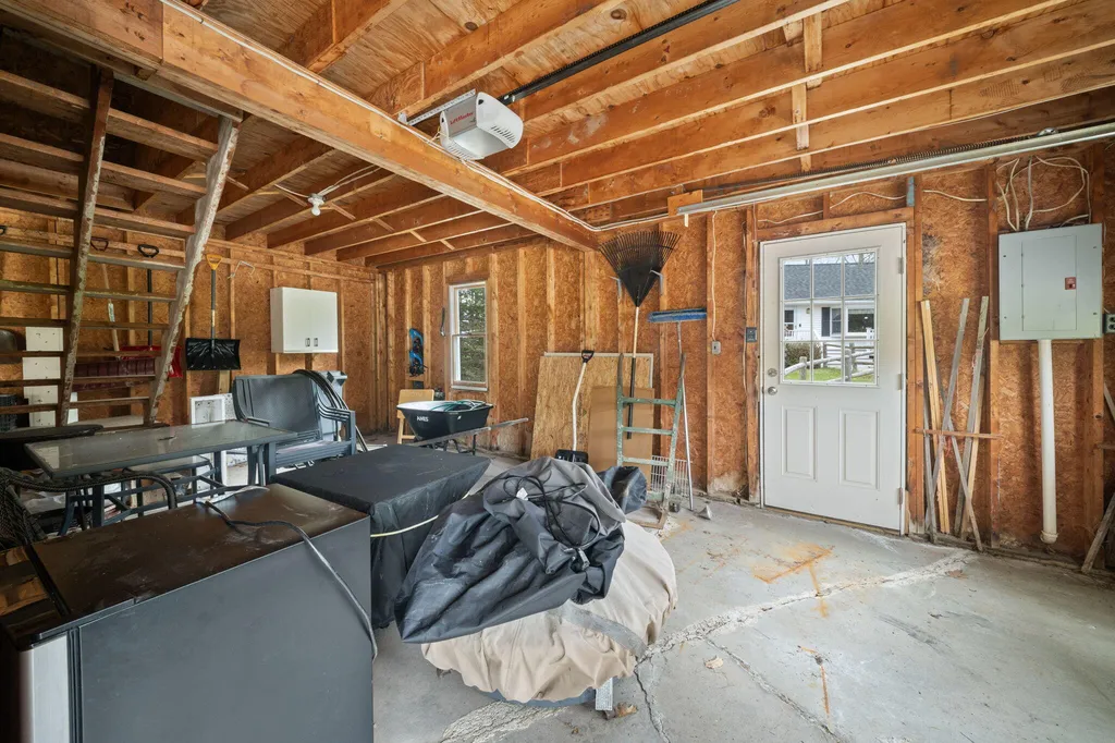 7 Ruth Avenue Hampden ME 04444