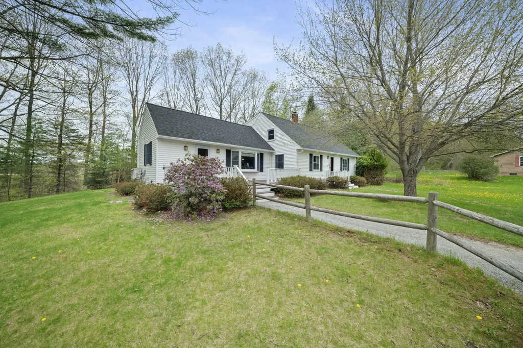 7 Ruth Avenue Hampden ME 04444
