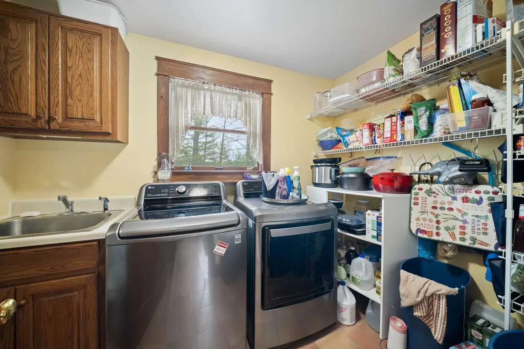 7 Ruth Avenue Hampden ME 04444