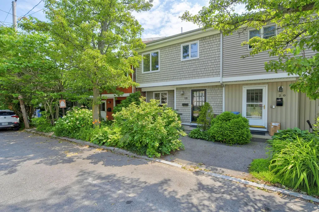 18 Ponce Street Portland ME 04101