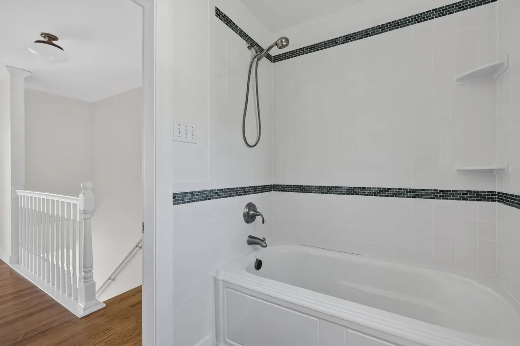 18 Ponce Street Portland ME 04101
