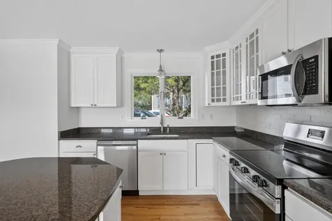 18 Ponce Street Portland ME 04101