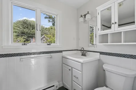 18 Ponce Street Portland ME 04101