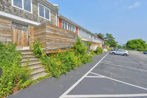 18 Ponce Street Portland ME 04101