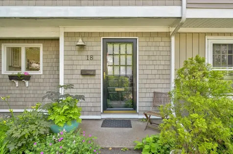 18 Ponce Street Portland ME 04101