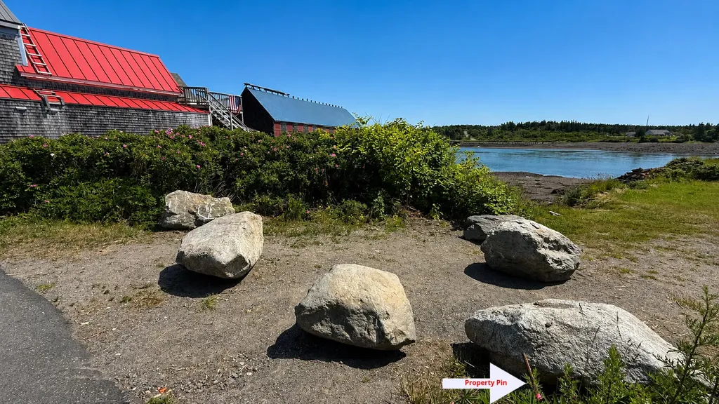 54 Water Street Lubec ME 04652
