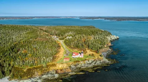 54 Water Street Lubec ME 04652
