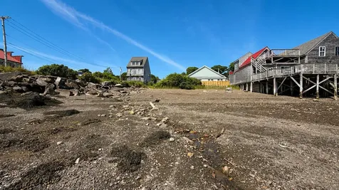 54 Water Street Lubec ME 04652