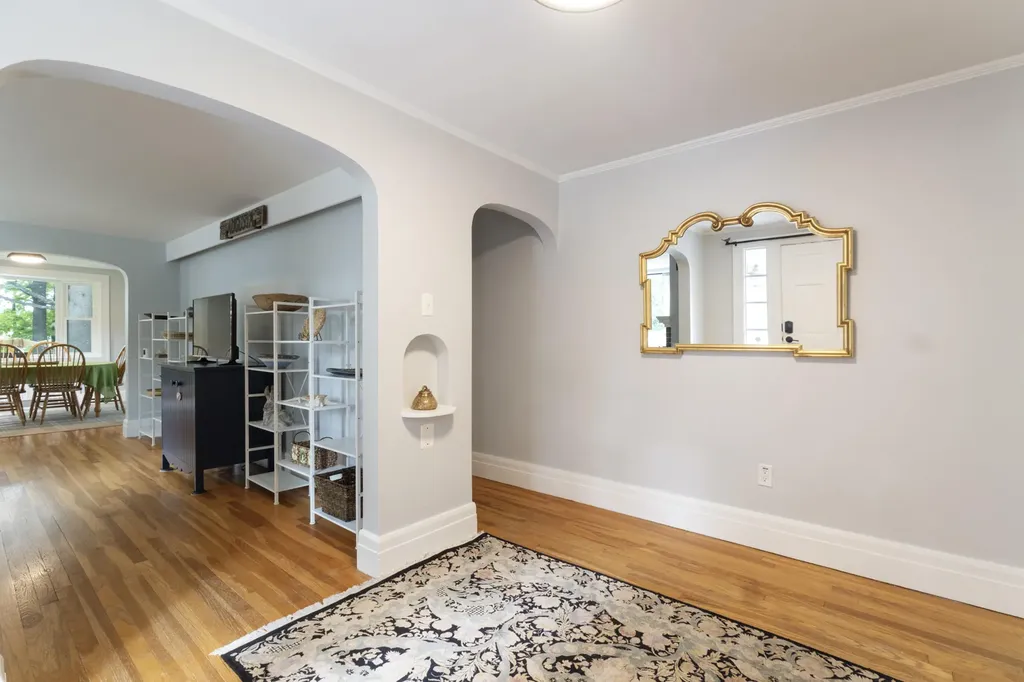 10 Blaine Avenue Augusta ME 04330