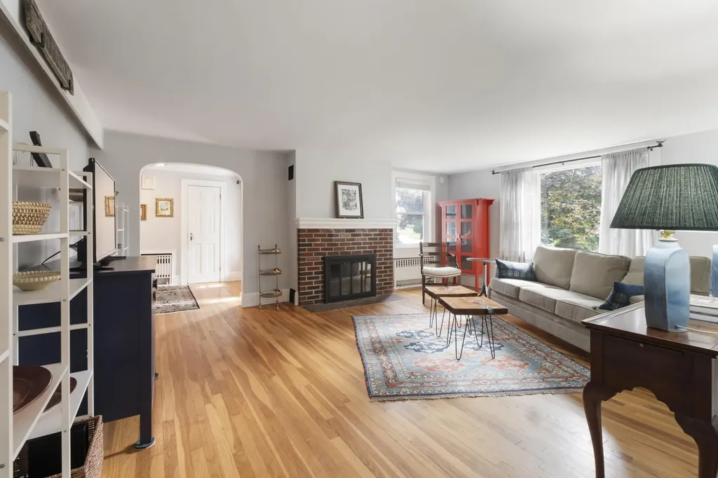 10 Blaine Avenue Augusta ME 04330