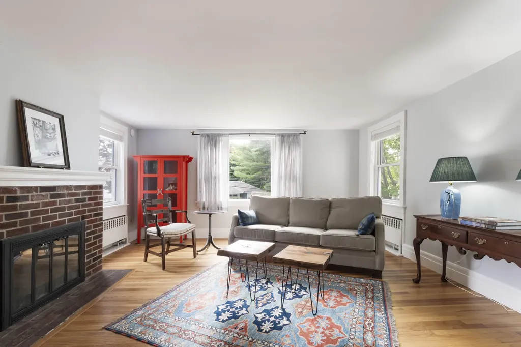 10 Blaine Avenue Augusta ME 04330