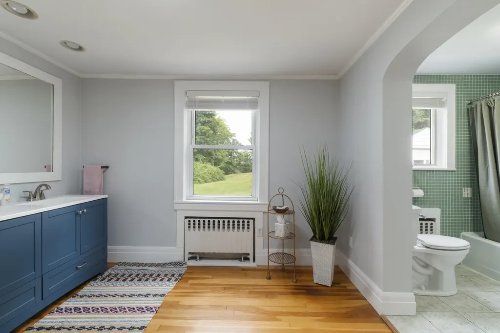 10 Blaine Avenue Augusta ME 04330