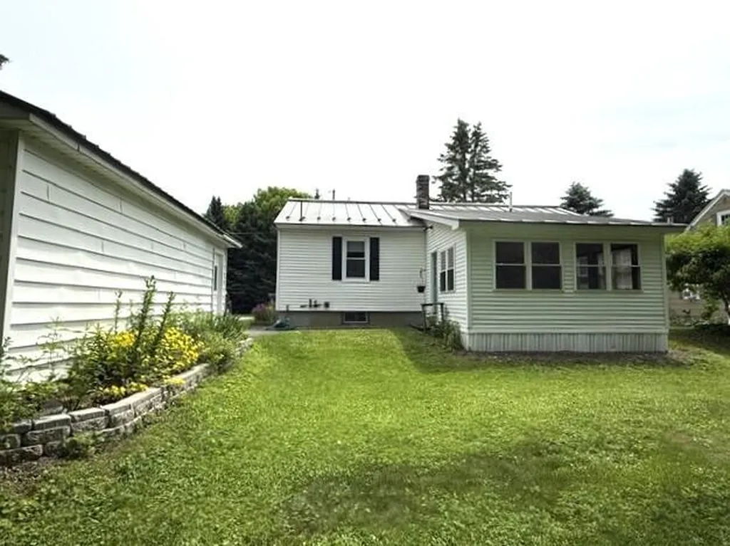 7 Brightwood Street Waterville ME 04901