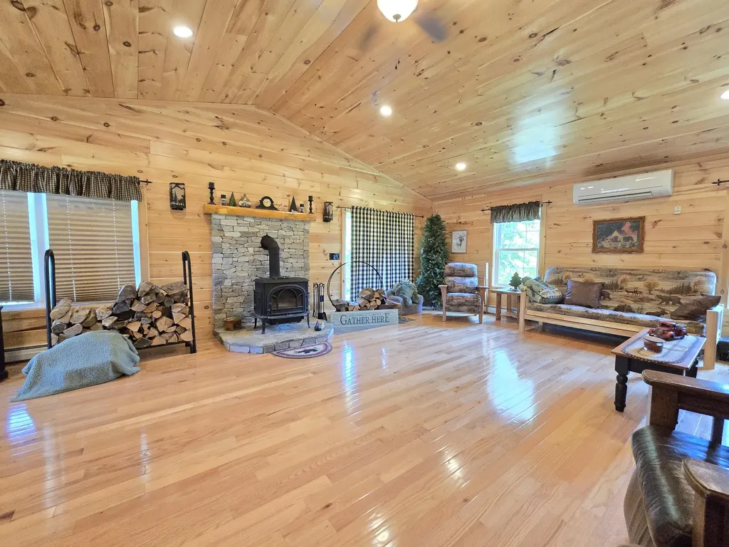 40 Durgin Farm Road Limington ME 04049