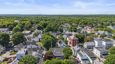35 Wentworth Street Biddeford ME 04005
