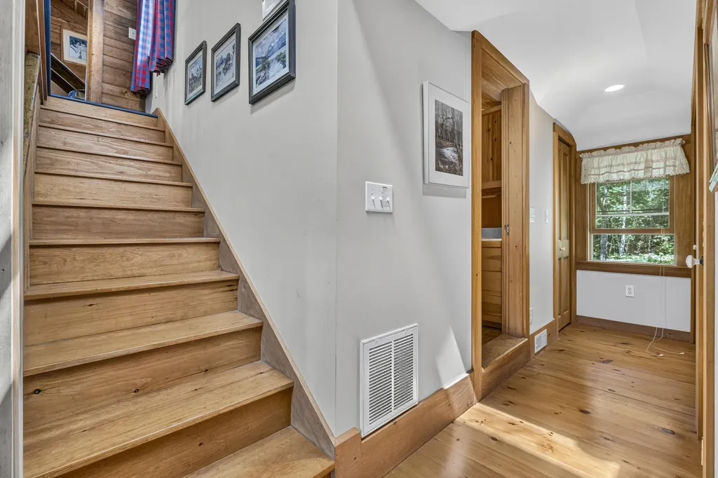 5 Shipley Road South Bristol ME 04568