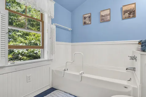 5 Shipley Road South Bristol ME 04568