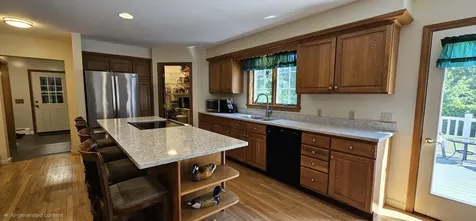 18 Dollis Avenue Vassalboro ME 04989