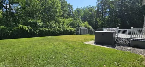 18 Dollis Avenue Vassalboro ME 04989