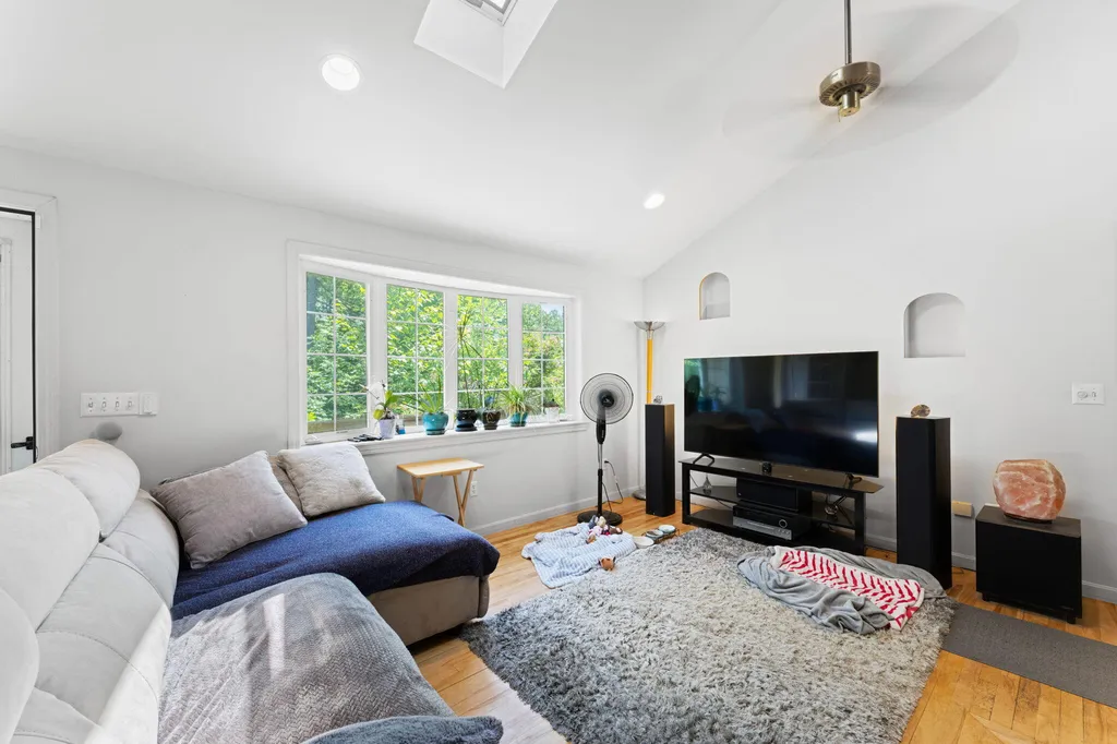 824 Meadow Road Casco ME 04015