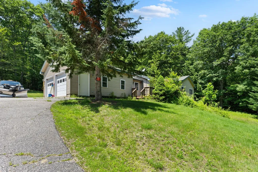 824 Meadow Road Casco ME 04015