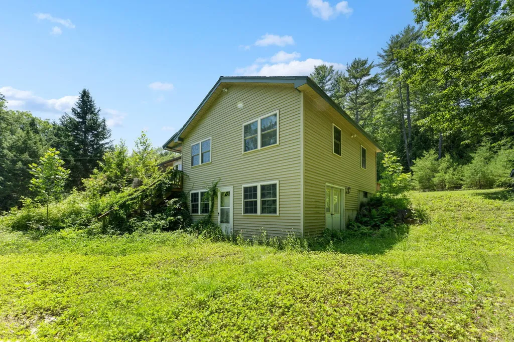824 Meadow Road Casco ME 04015