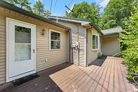824 Meadow Road Casco ME 04015