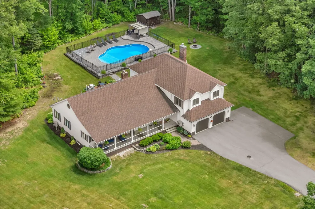 1002 Buck Hill Drive Veazie ME 04401