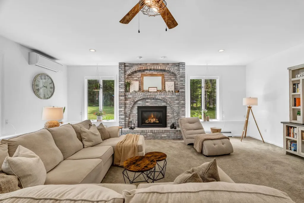 1002 Buck Hill Drive Veazie ME 04401