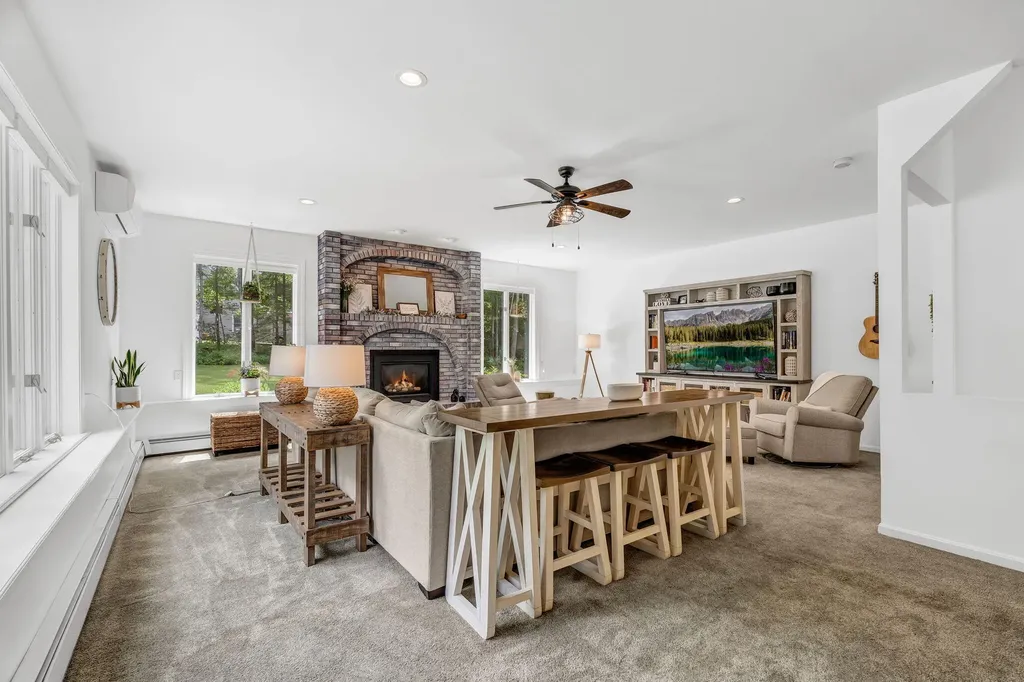 1002 Buck Hill Drive Veazie ME 04401
