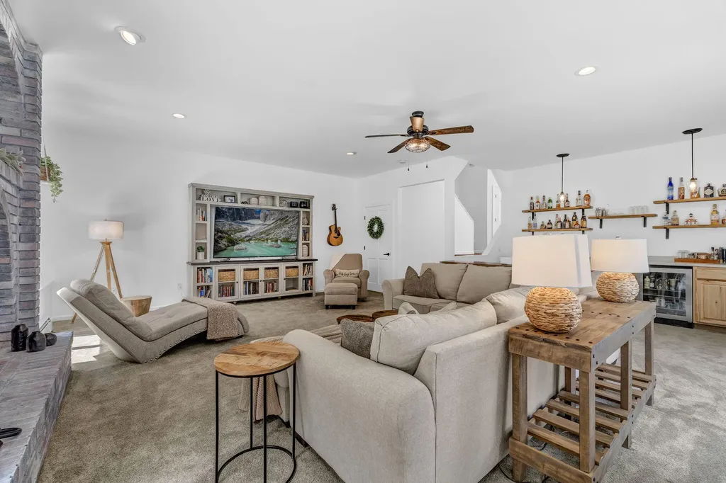 1002 Buck Hill Drive Veazie ME 04401