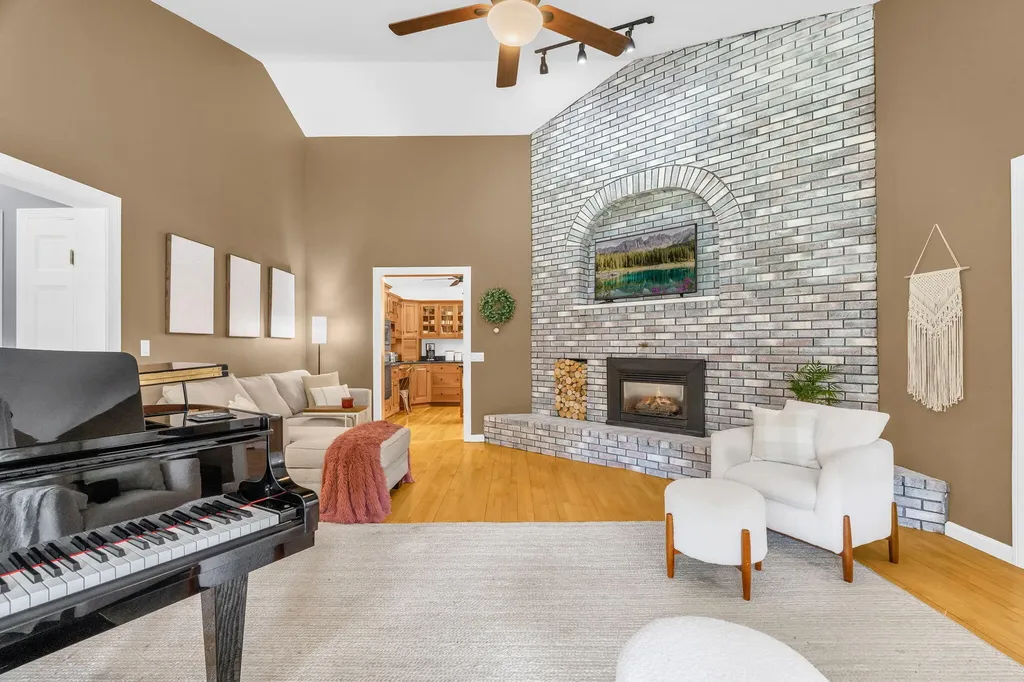 1002 Buck Hill Drive Veazie ME 04401