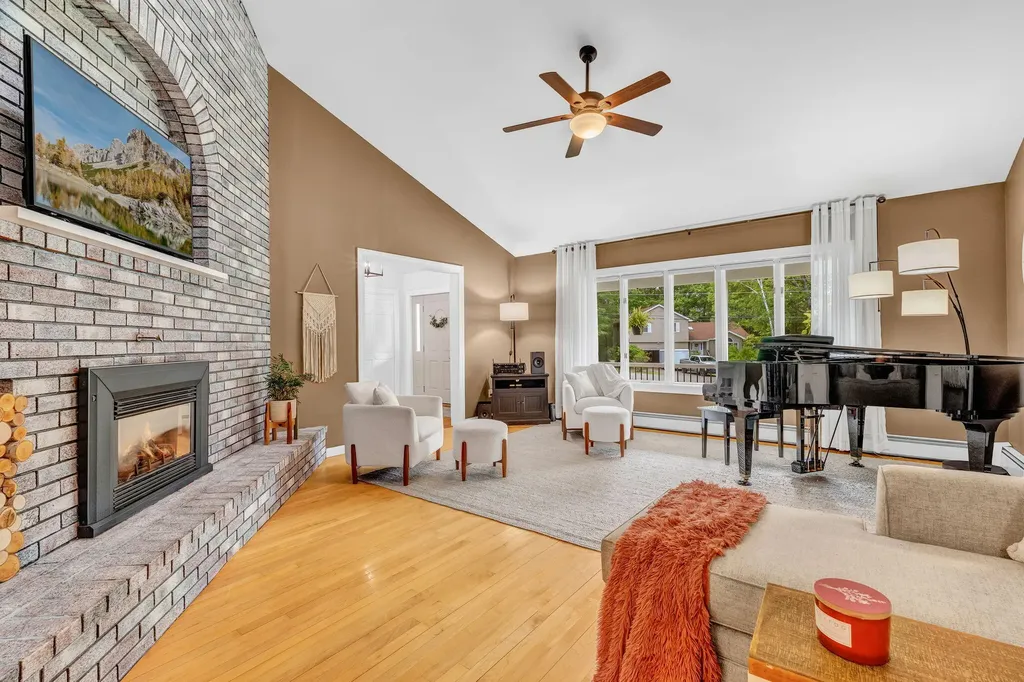 1002 Buck Hill Drive Veazie ME 04401