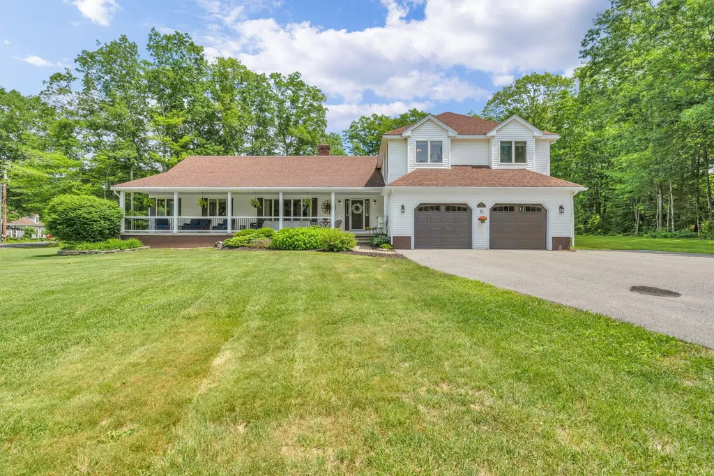 1002 Buck Hill Drive Veazie ME 04401