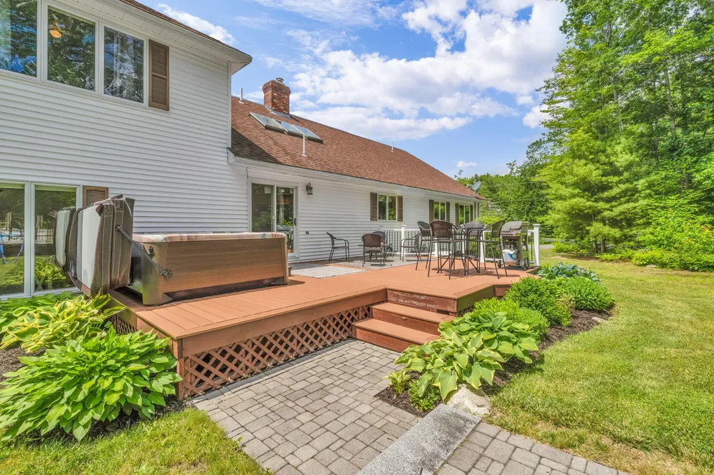 1002 Buck Hill Drive Veazie ME 04401