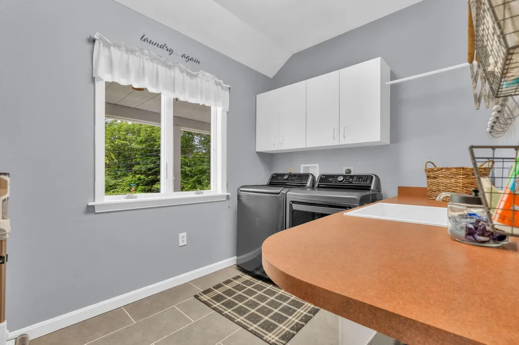 1002 Buck Hill Drive Veazie ME 04401