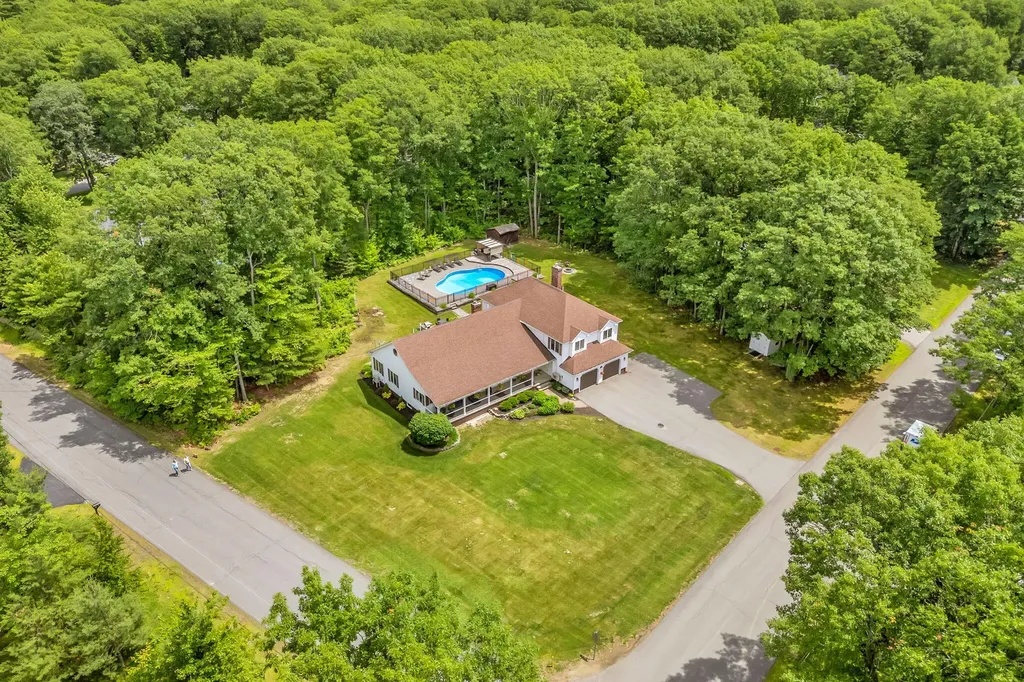 1002 Buck Hill Drive Veazie ME 04401