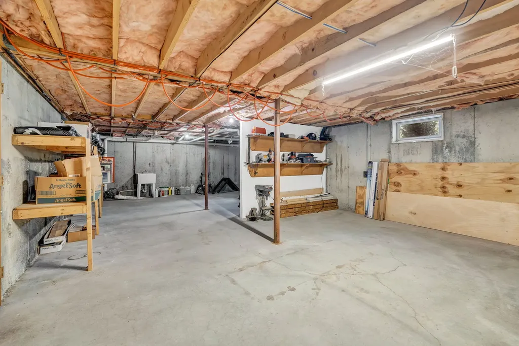 1002 Buck Hill Drive Veazie ME 04401