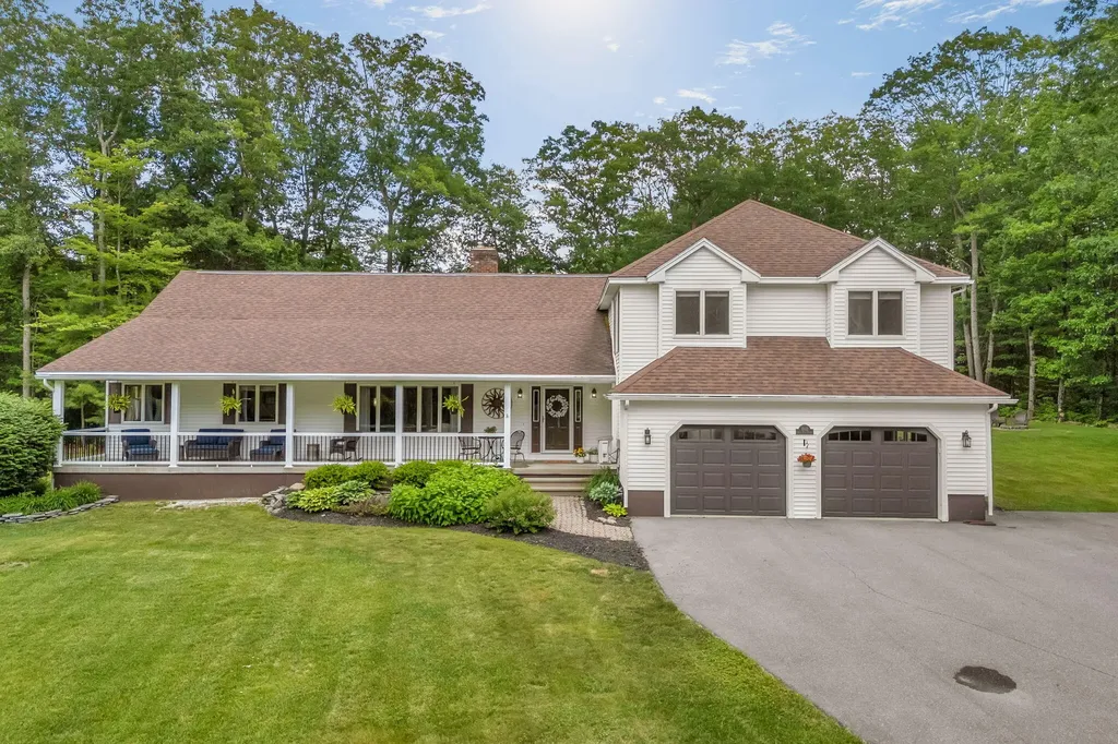 1002 Buck Hill Drive Veazie ME 04401