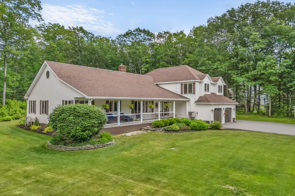 1002 Buck Hill Drive Veazie ME 04401