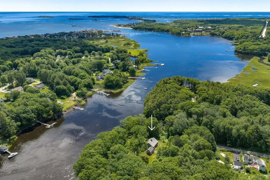 29 Ferry Lane Biddeford ME 04005