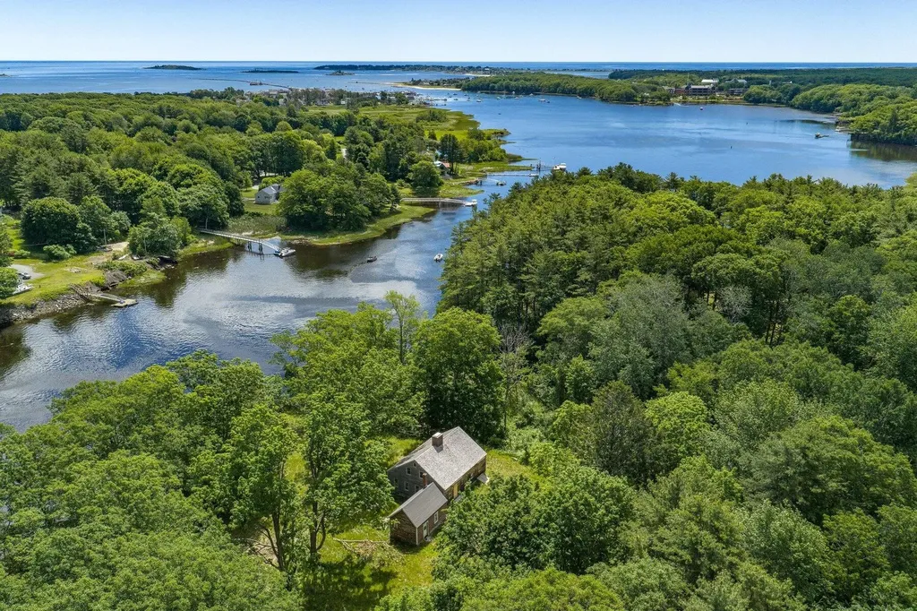 29 Ferry Lane Biddeford ME 04005
