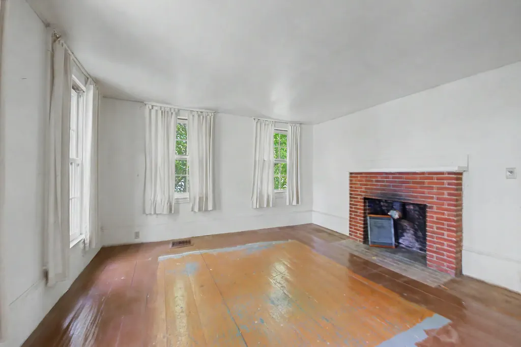 178 Boothbay Road Edgecomb ME 04556