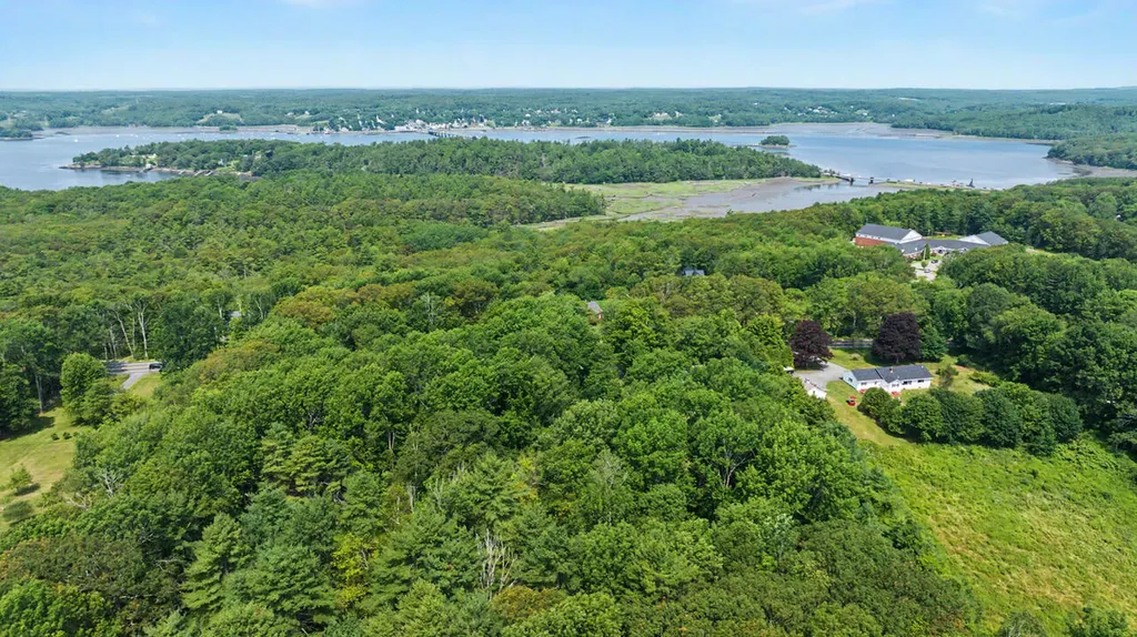 178 Boothbay Road Edgecomb ME 04556