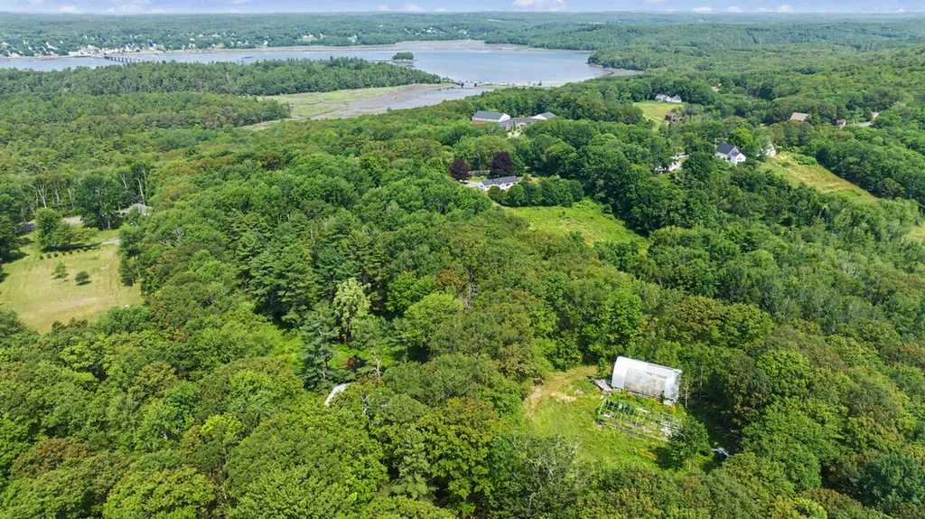 178 Boothbay Road Edgecomb ME 04556