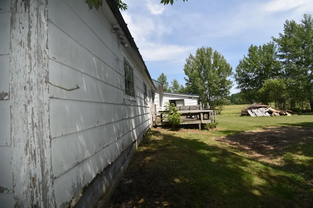 67 Mutton Lane Clinton ME 04927