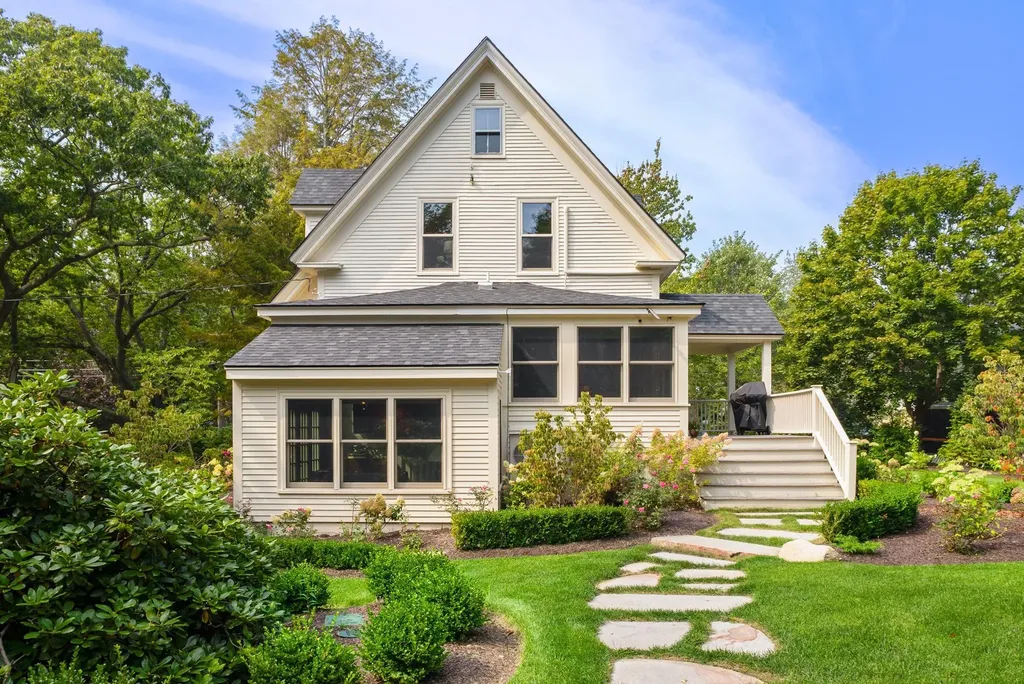 149 Main Street Kennebunkport ME 04046