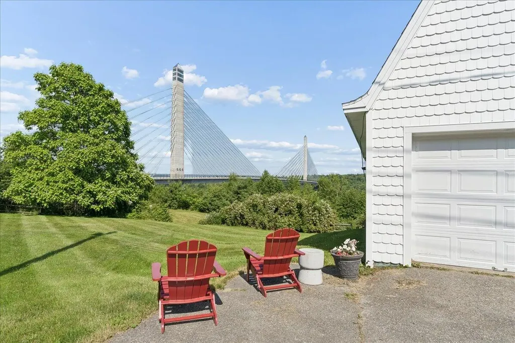 1407 Us Route 1 Prospect ME 04981