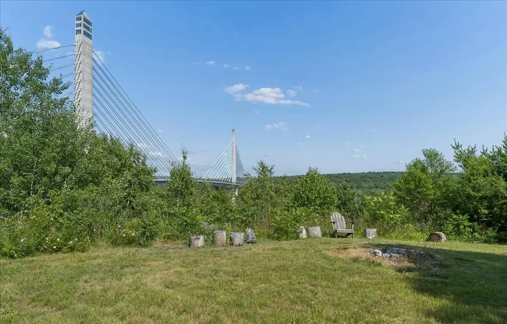 1407 Us Route 1 Prospect ME 04981
