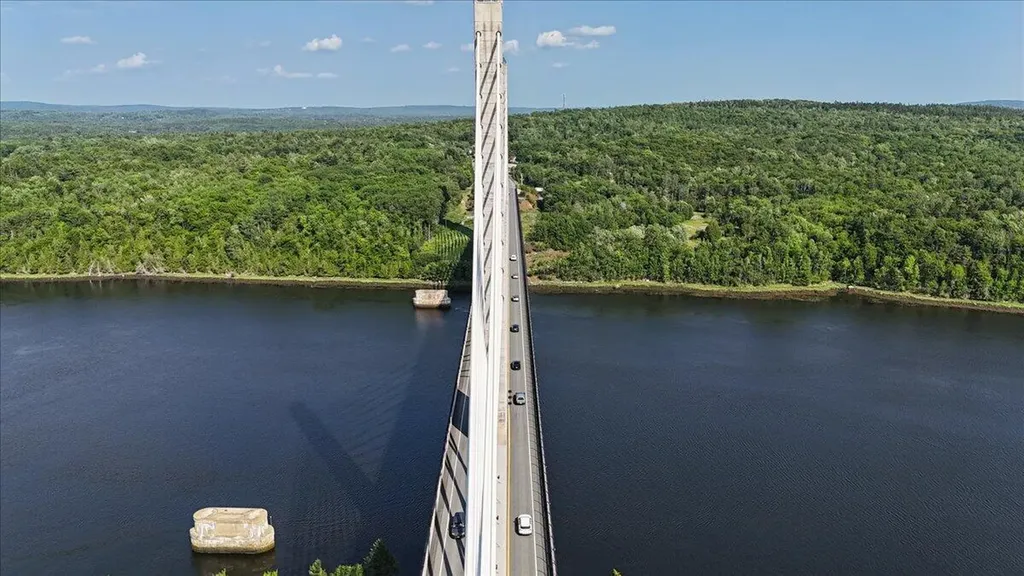 1407 Us Route 1 Prospect ME 04981
